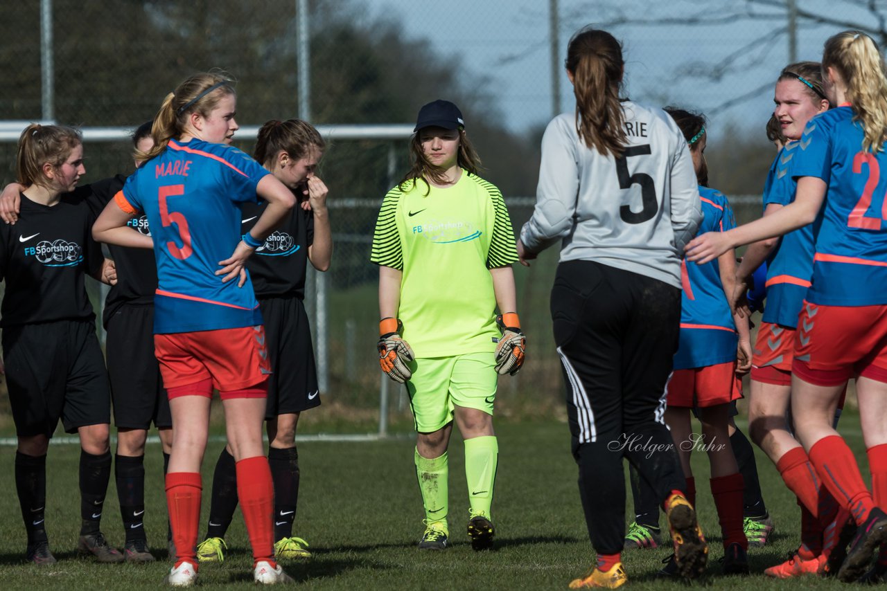 Bild 297 - C-Juniorinnen SV Steinhorst/Labenz - TSV Friedrichsberg-Busdorf : Ergebnis: 5:0